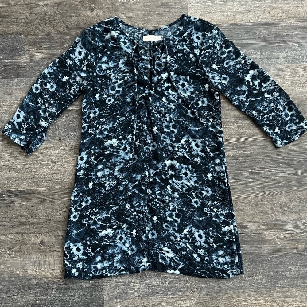 Abercrombie Floral/tie-dye blue lace up dress Small